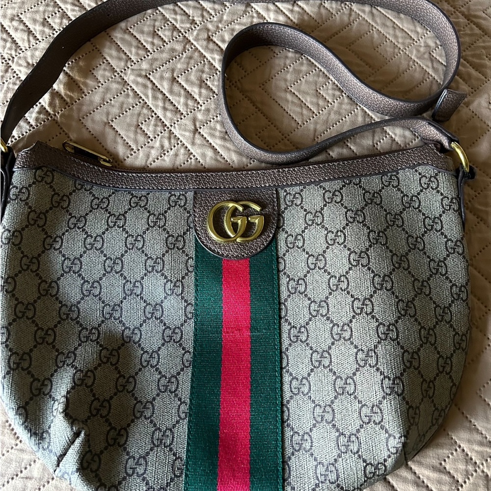 Authentic Gucci Crossbody Purse